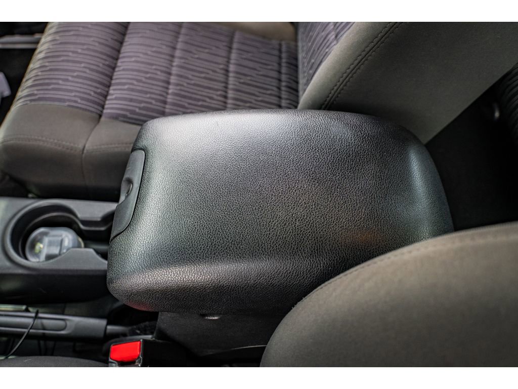 Used 2011 Jeep Wrangler Sport AWD/4WD image 18