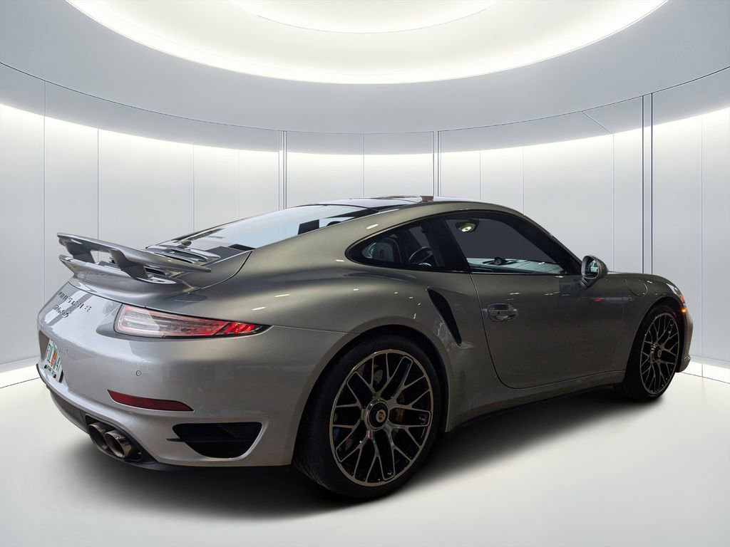 Used 2016 Porsche 911 Turbo S image 4