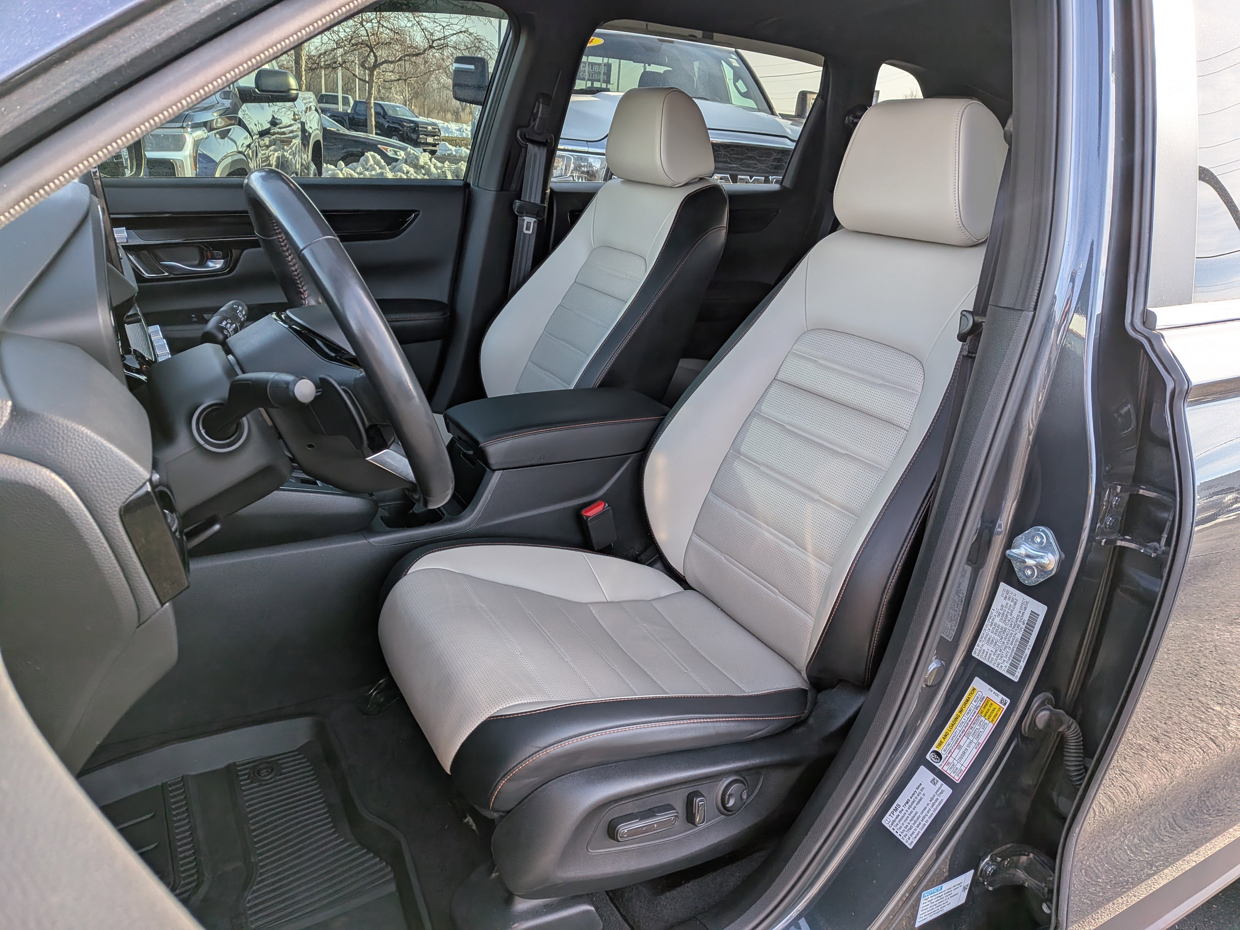 Used 2023 Honda CR-V Sport Touring image 13