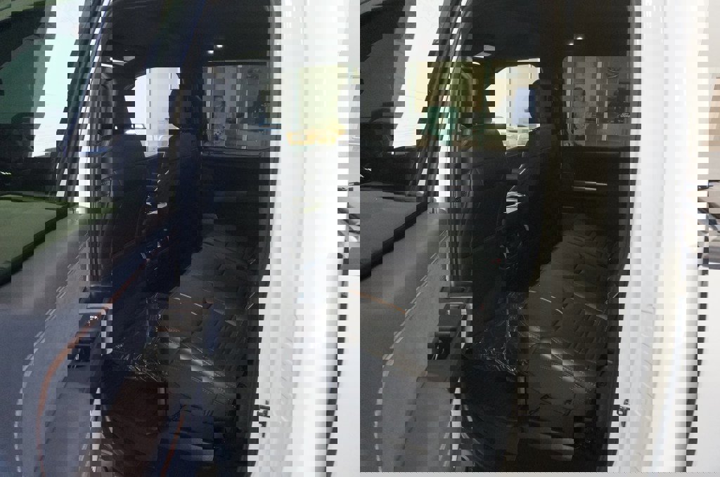 Used 2023 Ford F150 Platinum w/ Bed Utility Package AWD/4WD image 7