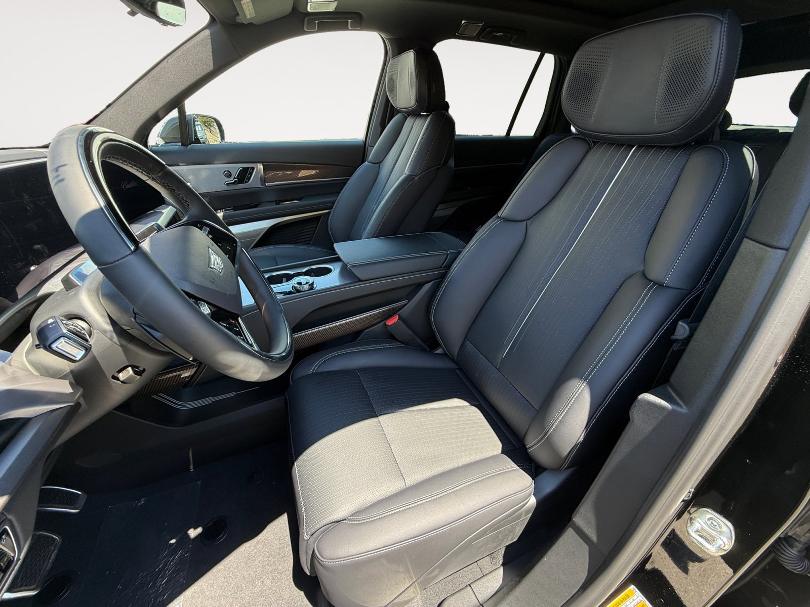 New 2026 Cadillac Vistiq Luxury image 10