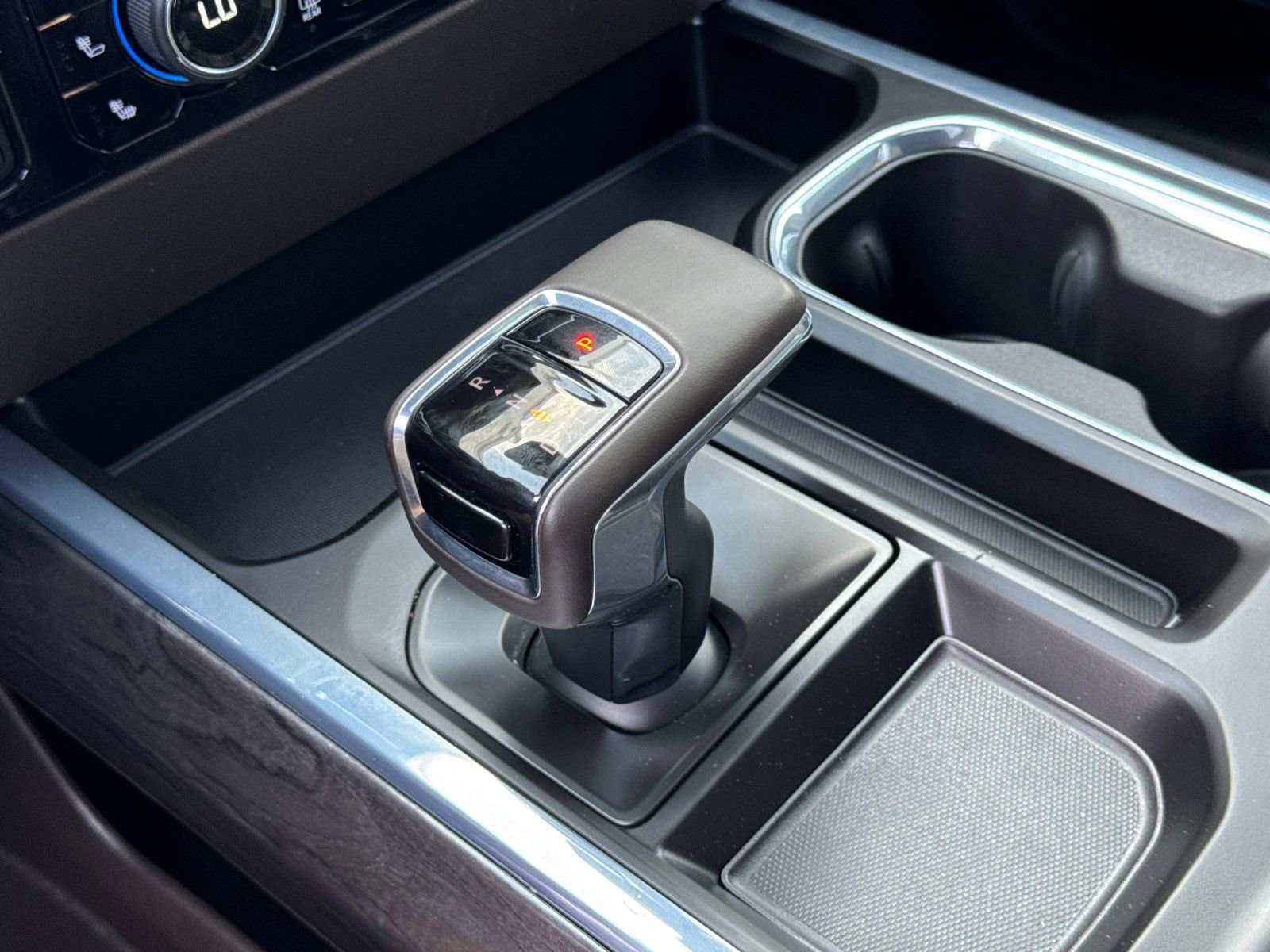 Used 2024 Chevrolet Silverado 1500 LTZ image 23