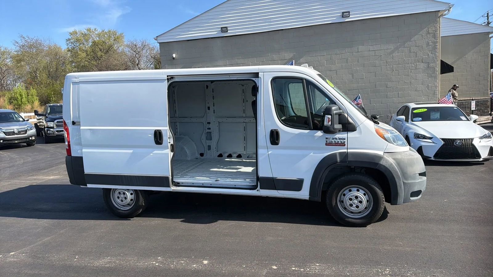 Used 2016 RAM ProMaster 1500 FWD image 3
