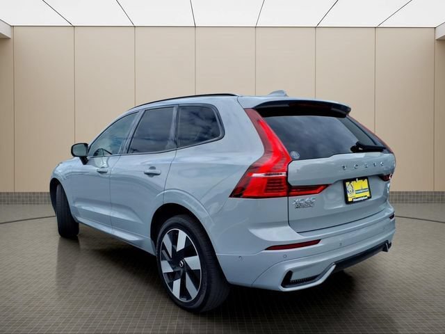 Used 2025 Volvo XC60 T8 Plus w/ Climate Package AWD/4WD image 13