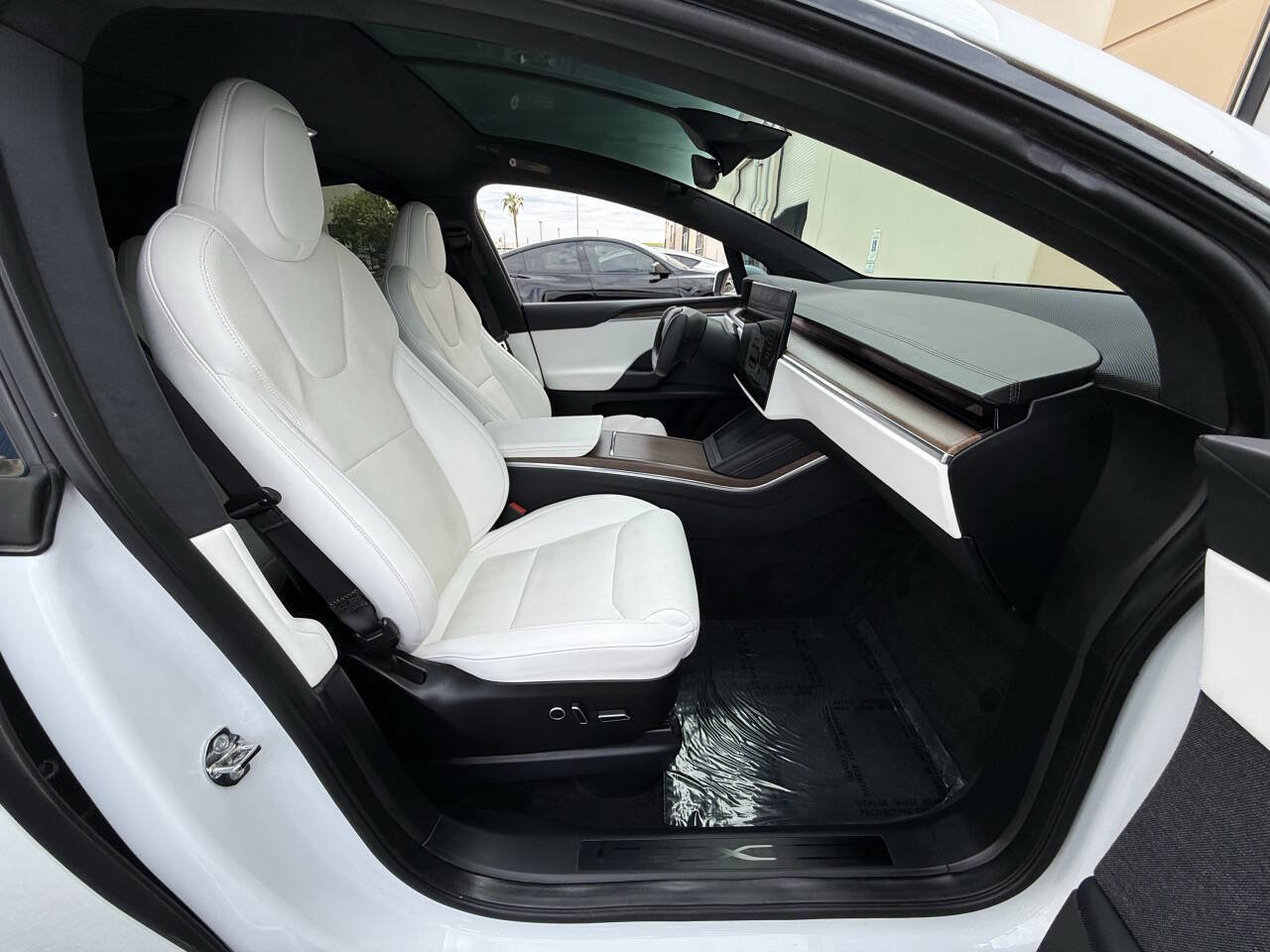 Used 2022 Tesla Model X AWD/4WD image 29