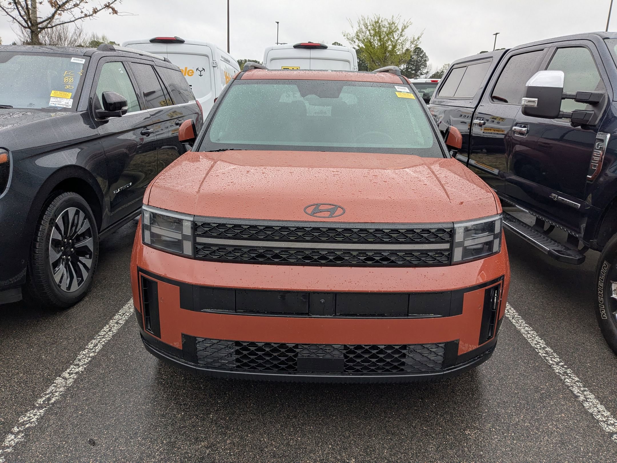 Used 2025 Hyundai Santa Fe Calligraphy image 2