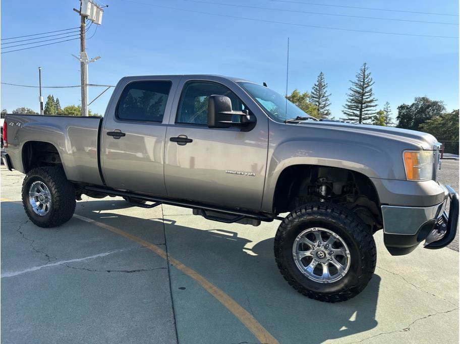 Used 2013 GMC Sierra 2500 SLE w/ SLE Preferred Package AWD/4WD image 8