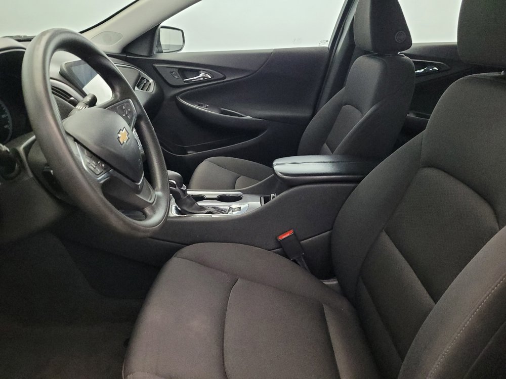 Used 2023 Chevrolet Malibu LT FWD image 17