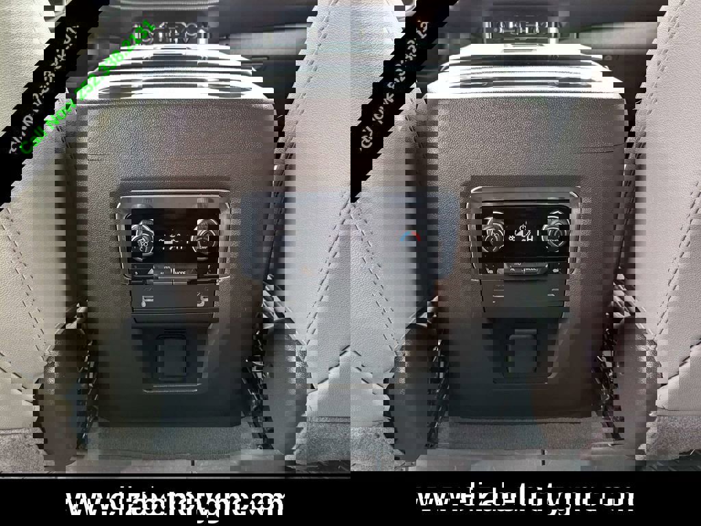 Used 2024 Chevrolet Tahoe Z71 w/ Luxury Package image 18