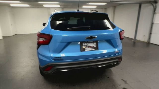 Certified 2025 Chevrolet Trax RS w/ Sunroof Package FWD image 7