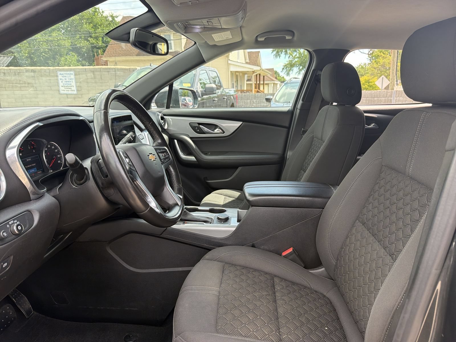 Used 2019 Chevrolet Blazer LT FWD image 11