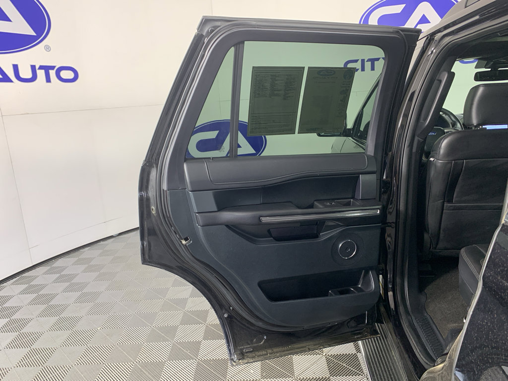 Used 2020 Ford Expedition XLT w/ Equipment Group 202A image 31