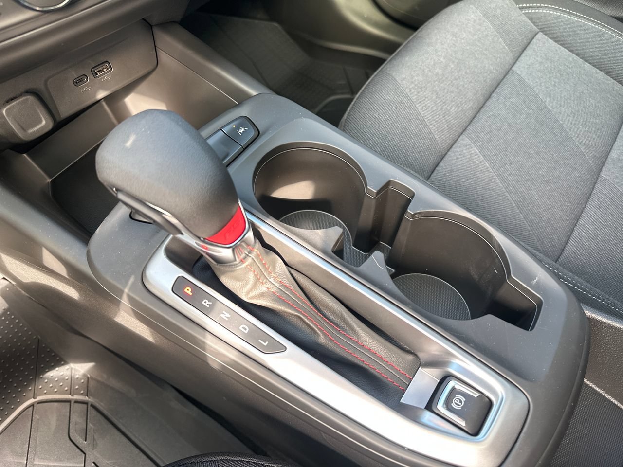 New 2026 Chevrolet Trax RS w/ Sunroof Package FWD image 23