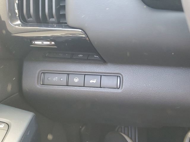 New 2026 Nissan Pathfinder SV image 23