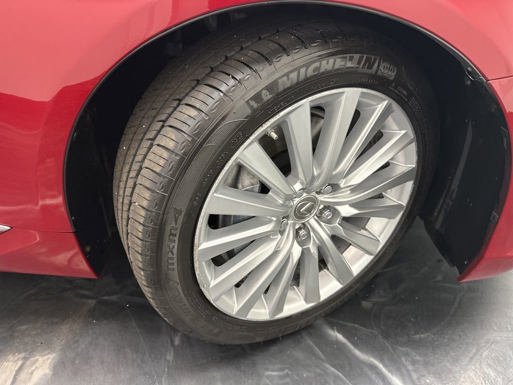 Used 2017 Lexus LS 460 AWD w/ Comfort Package image 32