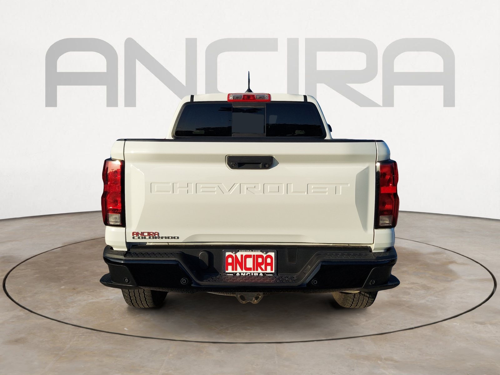 Used 2024 Chevrolet Colorado Trail Boss w/ Technology Package AWD/4WD image 9