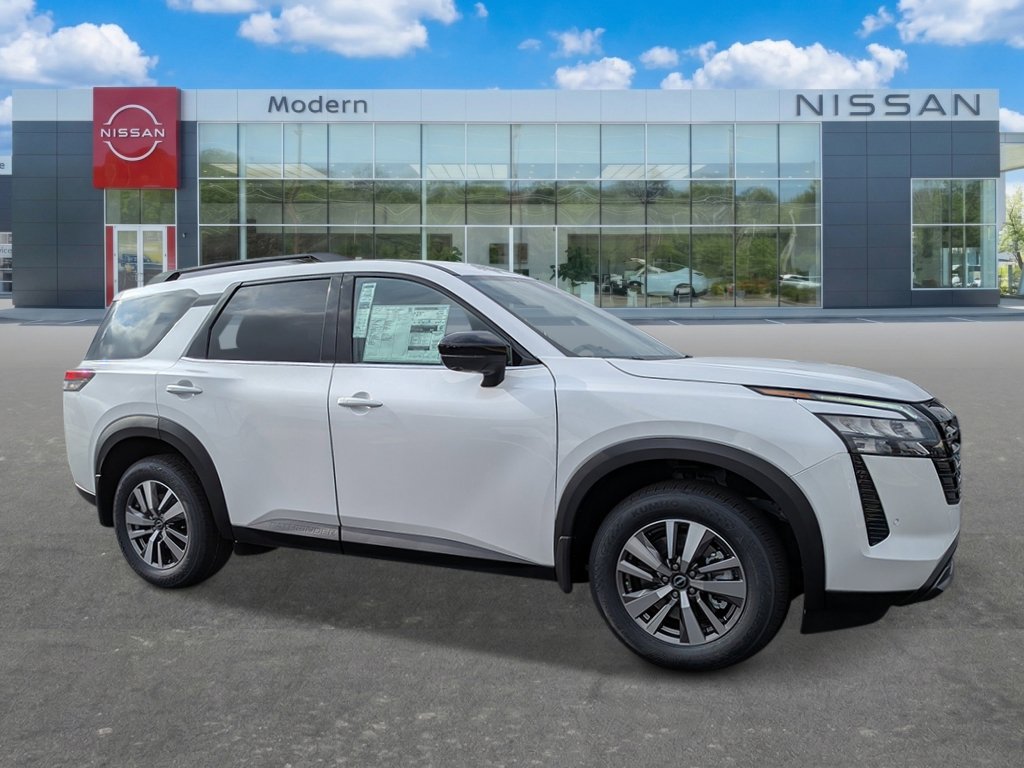 New 2026 Nissan Pathfinder SL FWD image 6