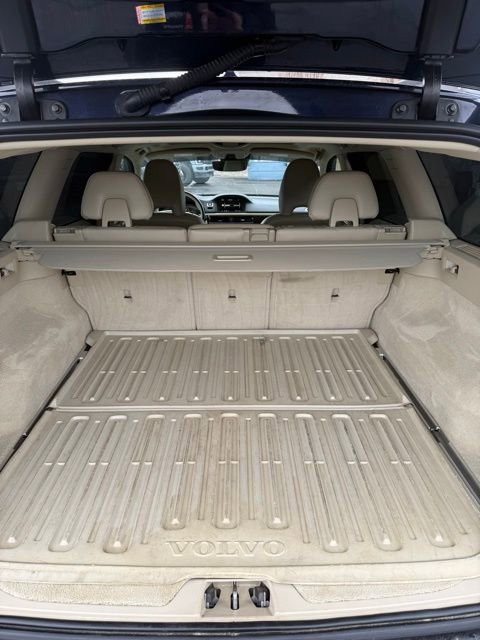 Used 2016 Volvo XC70 T5 Premier w/ Proximity Package image 13