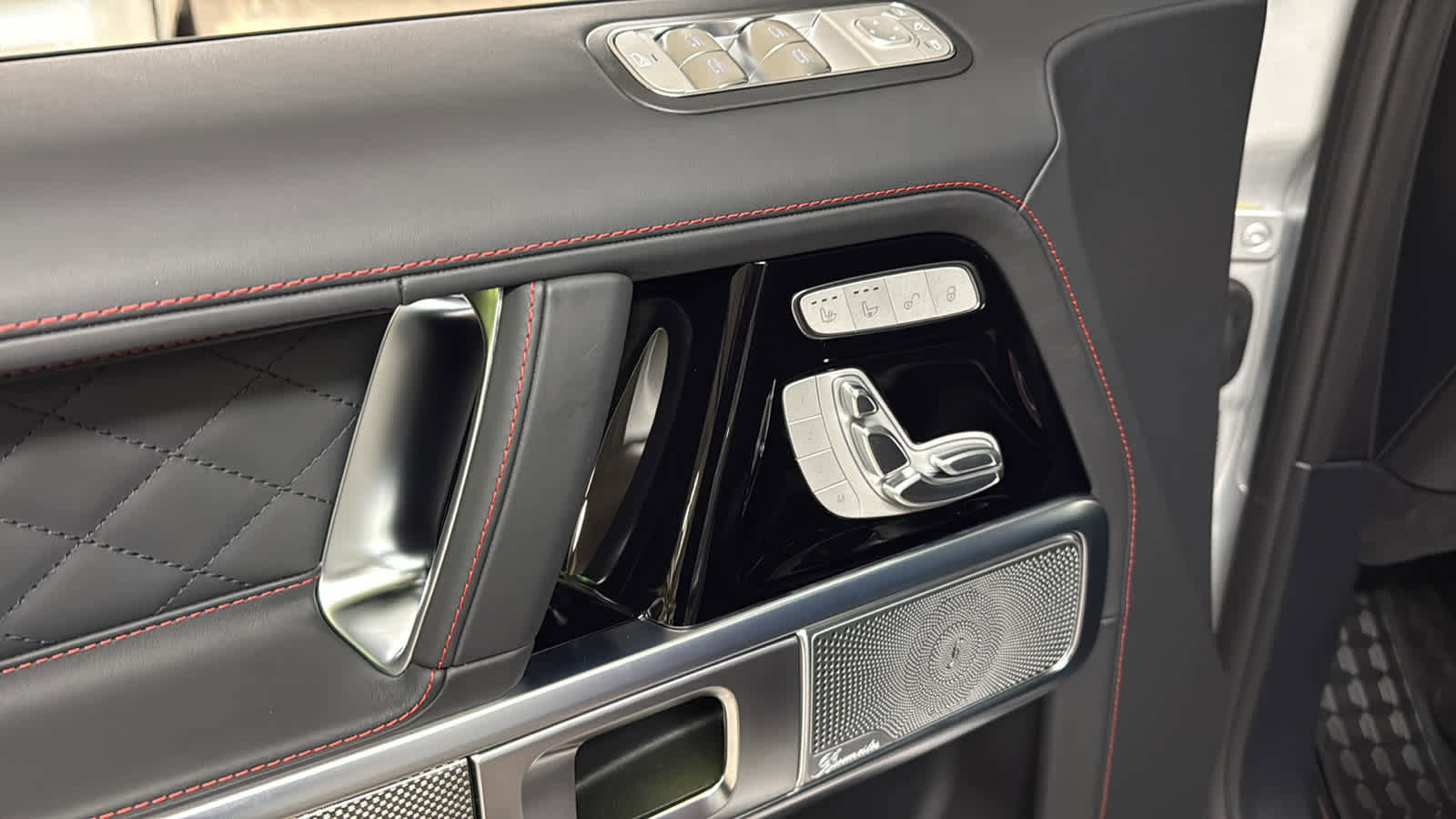 New 2026 Mercedes-Benz G 63 AMG 4MATIC image 17