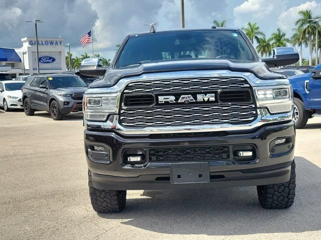 Used 2022 RAM 2500 Limited w/ Towing Technology Group AWD/4WD image 2