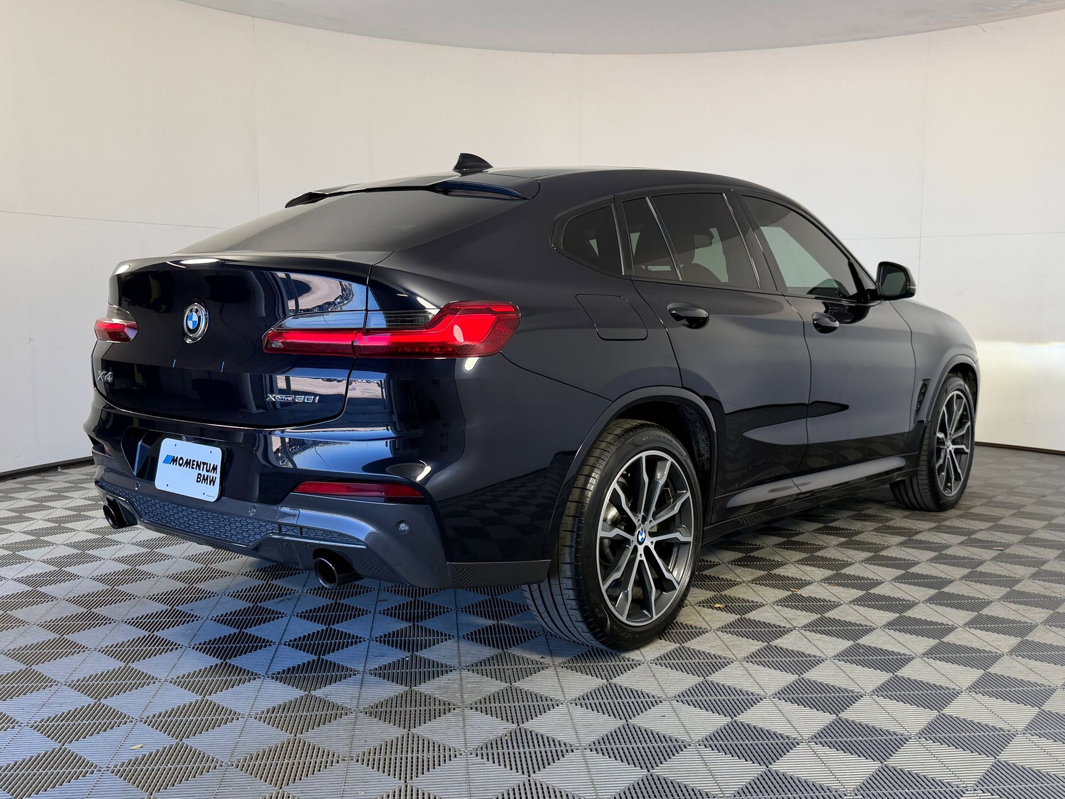 Used 2020 BMW X4 xDrive30i w/ M Sport Package 2 image 8