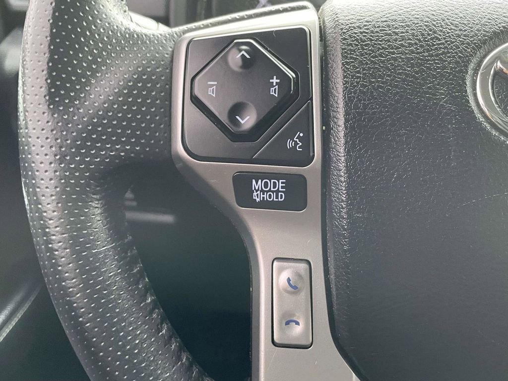 Used 2021 Toyota 4Runner SR5 AWD/4WD image 26