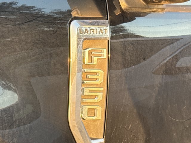 Used 2018 Ford F350 Lariat w/ FX4 Off-Road Package AWD/4WD image 4