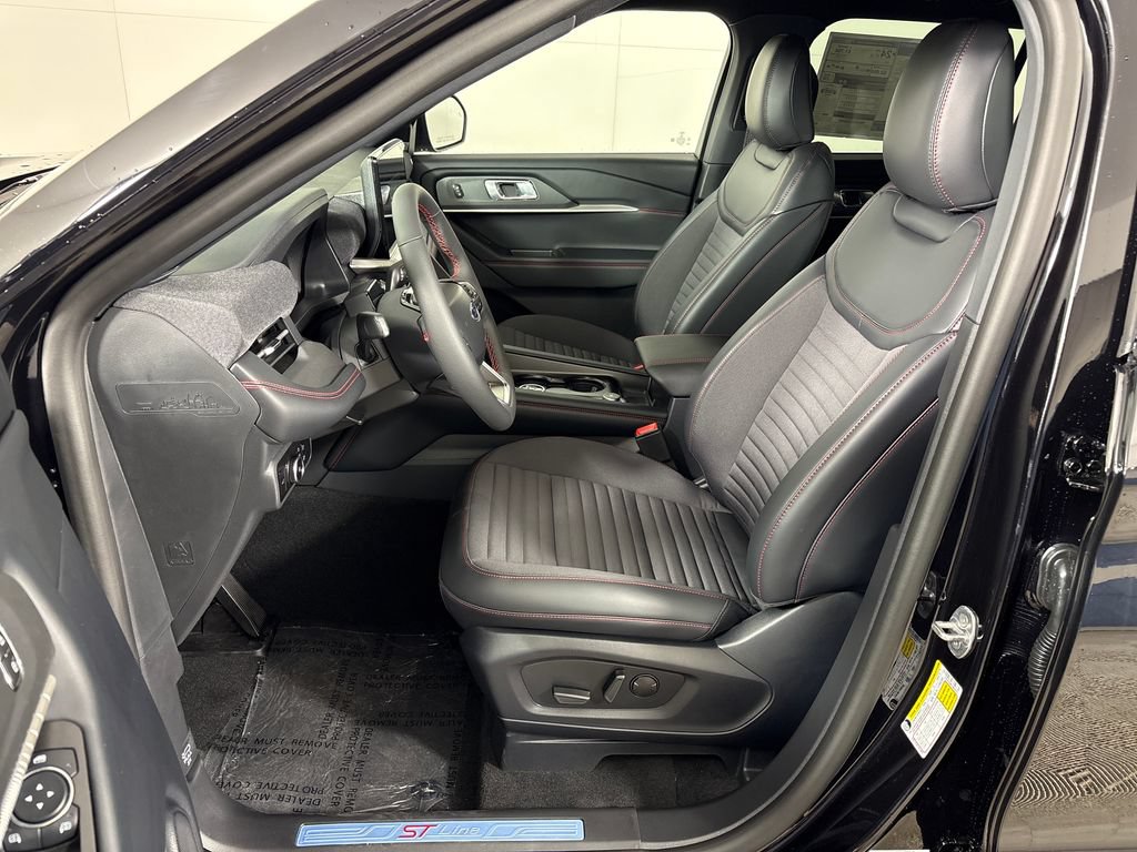New 2026 Ford Explorer ST-Line RWD image 29