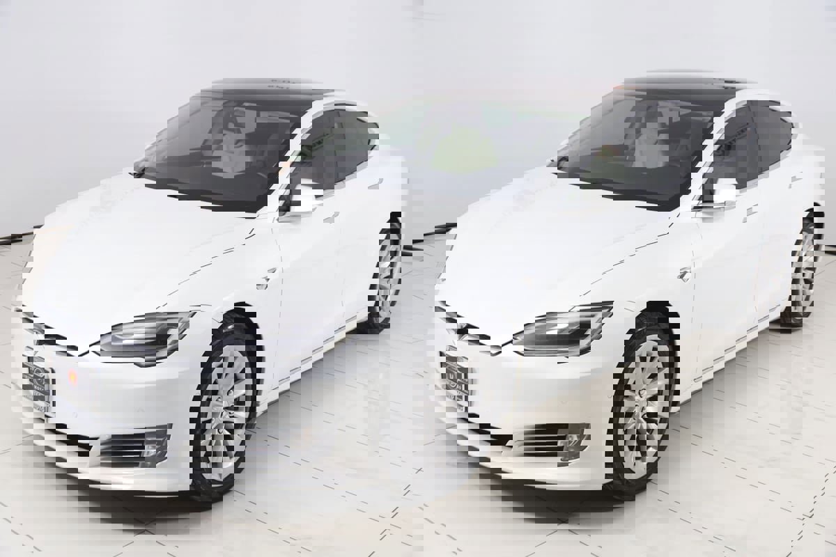 Used 2019 Tesla Model S 75D image 24