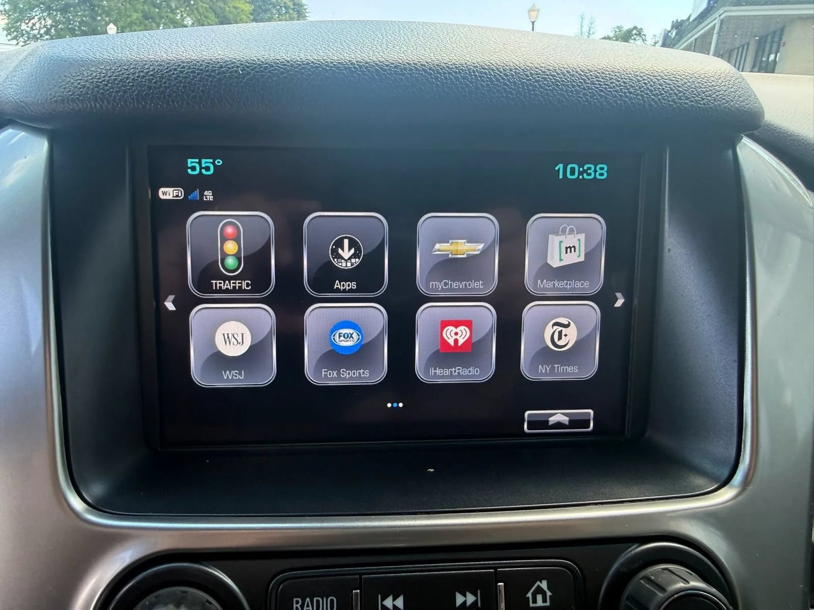 Used 2019 Chevrolet Suburban LT AWD/4WD image 26