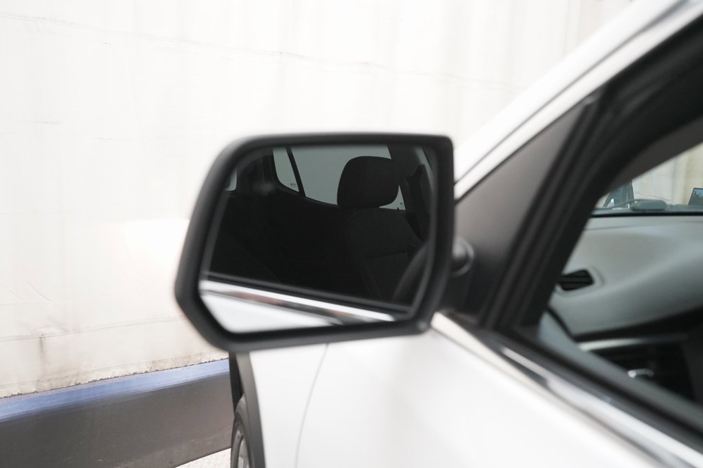 Used 2018 GMC Acadia SLE w/ Driver Alert Package I image 25