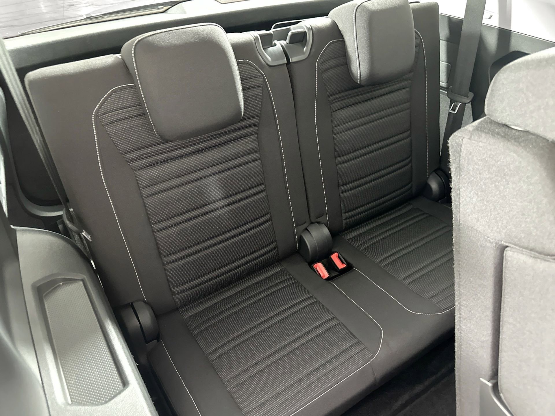 Certified 2022 Volkswagen Tiguan S image 24