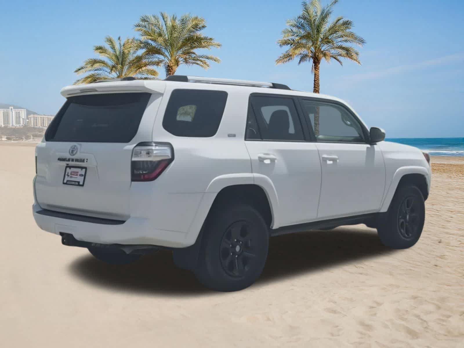 Used 2022 Toyota 4Runner SR5 Premium w/ Moonroof Package AWD/4WD image 8