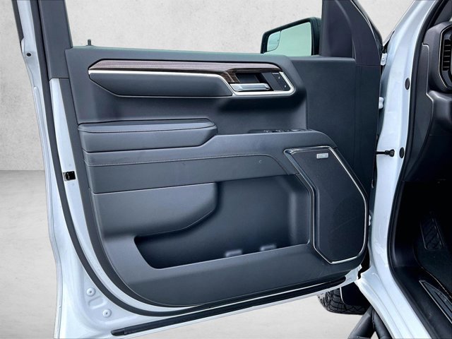 Used 2024 Chevrolet Silverado 1500 LT Trail Boss w/ Convenience Package II image 18