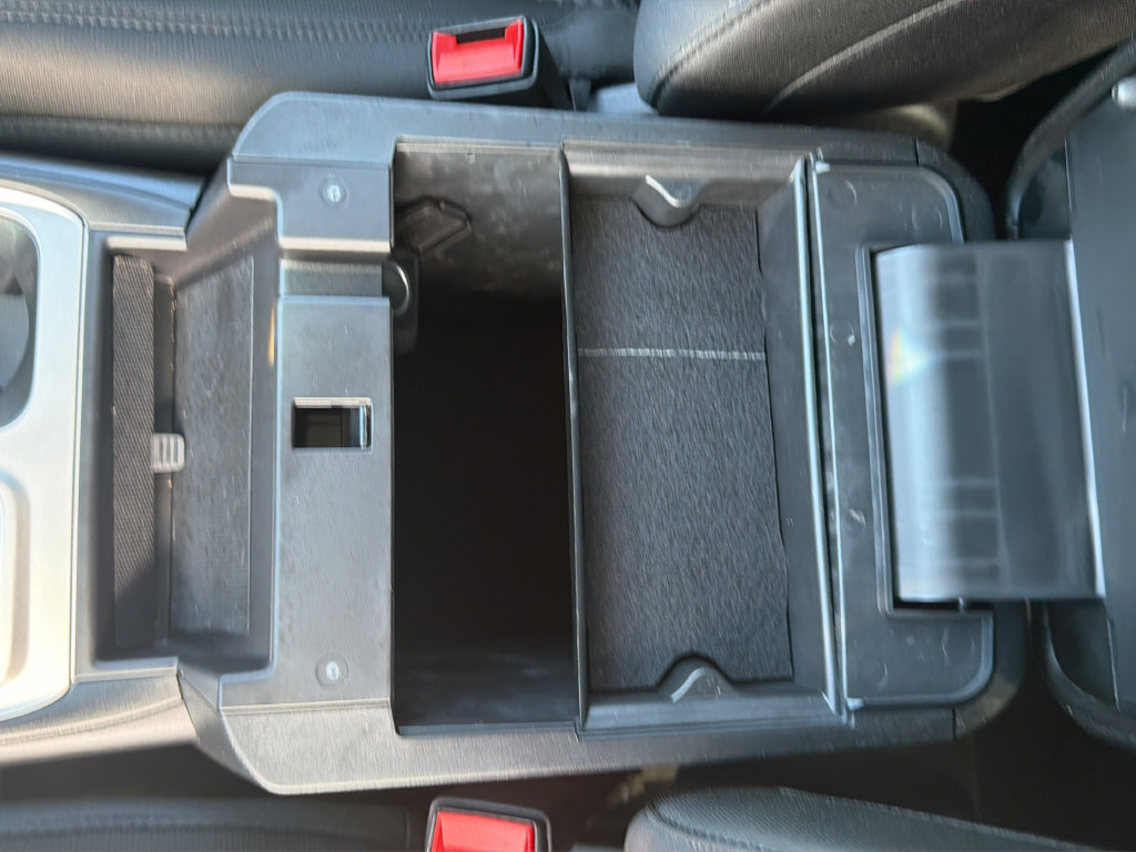 Used 2023 Ford Explorer XLT RWD image 47