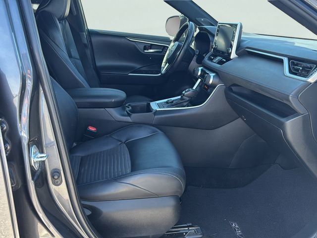 Used 2022 Toyota RAV4 XSE image 11