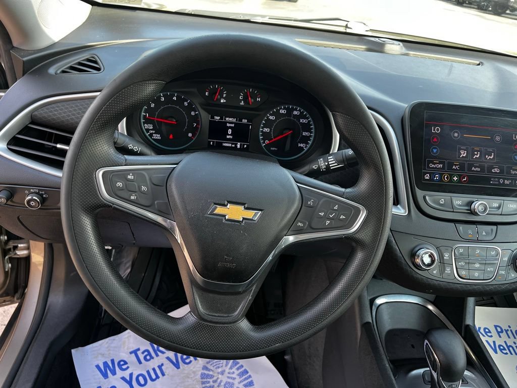 Used 2022 Chevrolet Malibu LT FWD image 11