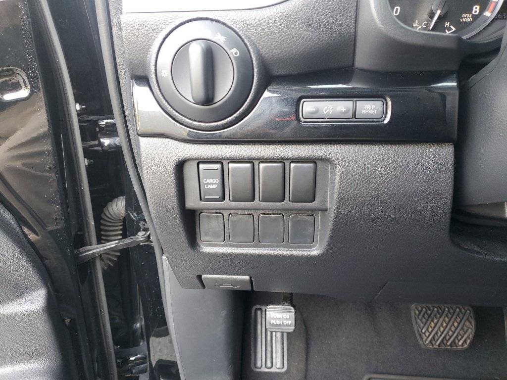 Certified 2021 Nissan Titan SV w/ Accessory Utility Package AWD/4WD image 23