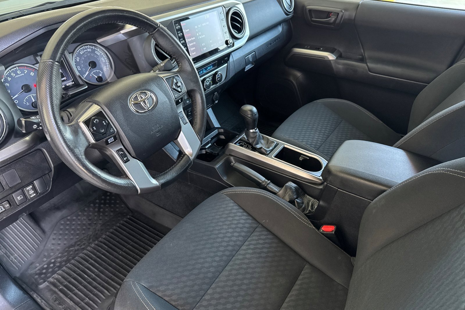 Used 2023 Toyota Tacoma 4x4 Double Cab w/ Trail Edition image 9