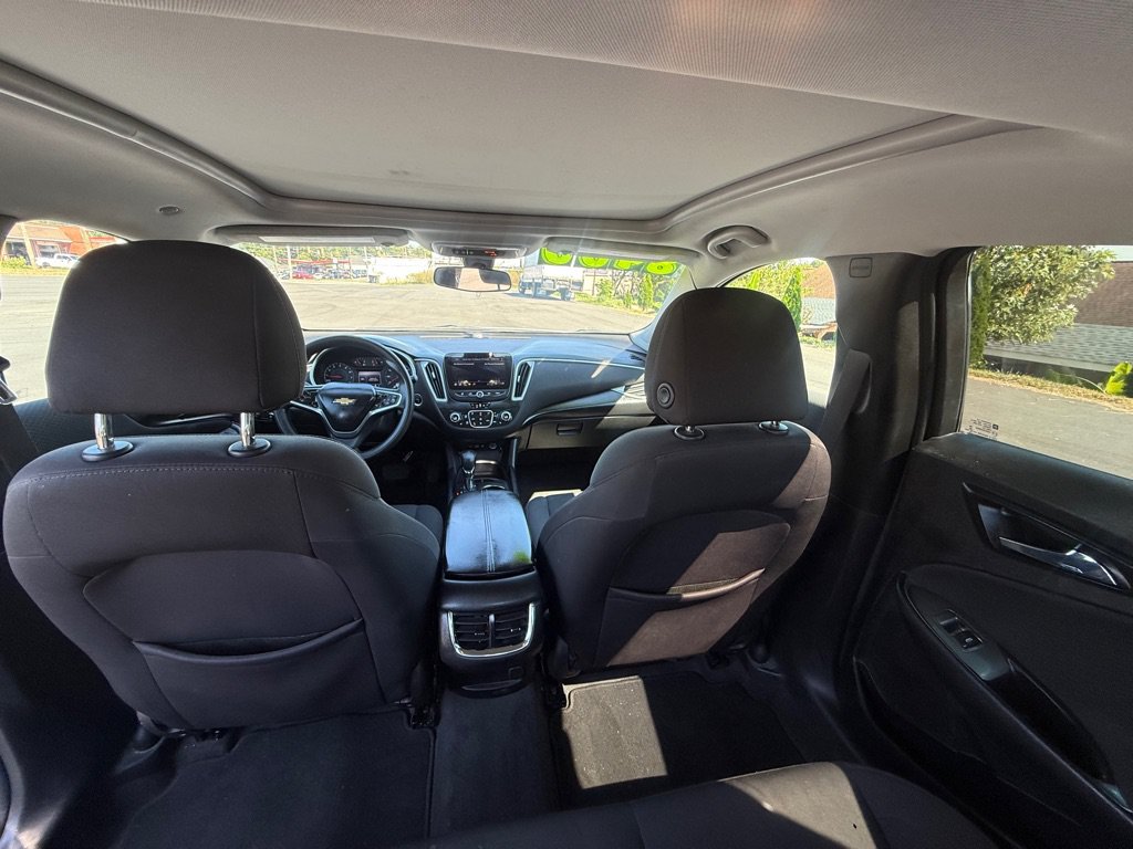 Used 2022 Chevrolet Malibu LT FWD image 20