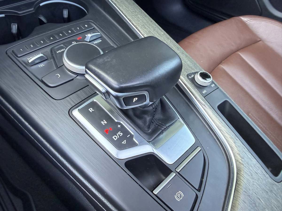 Used 2019 Audi A4 2.0T Premium FWD image 17