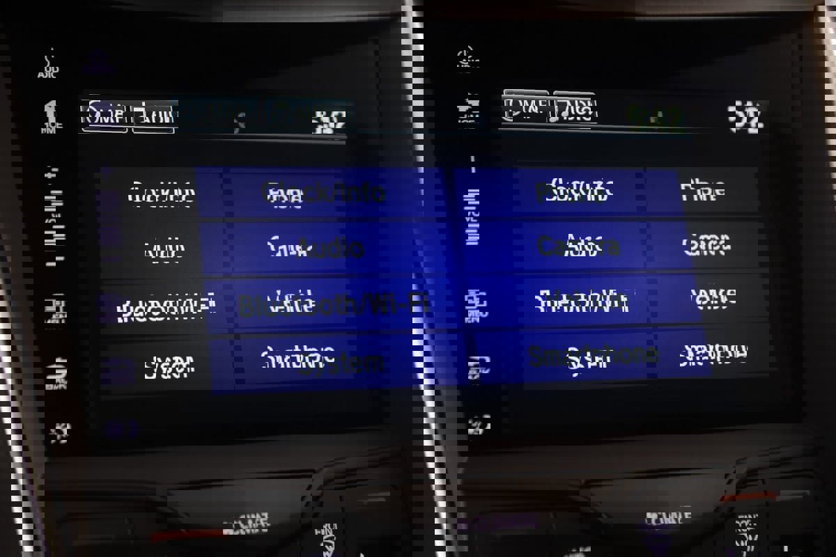 Used 2017 Acura NSX image 41