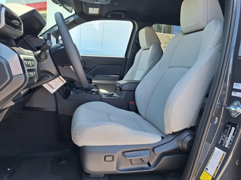 New 2026 Toyota 4Runner SR5 AWD/4WD image 12