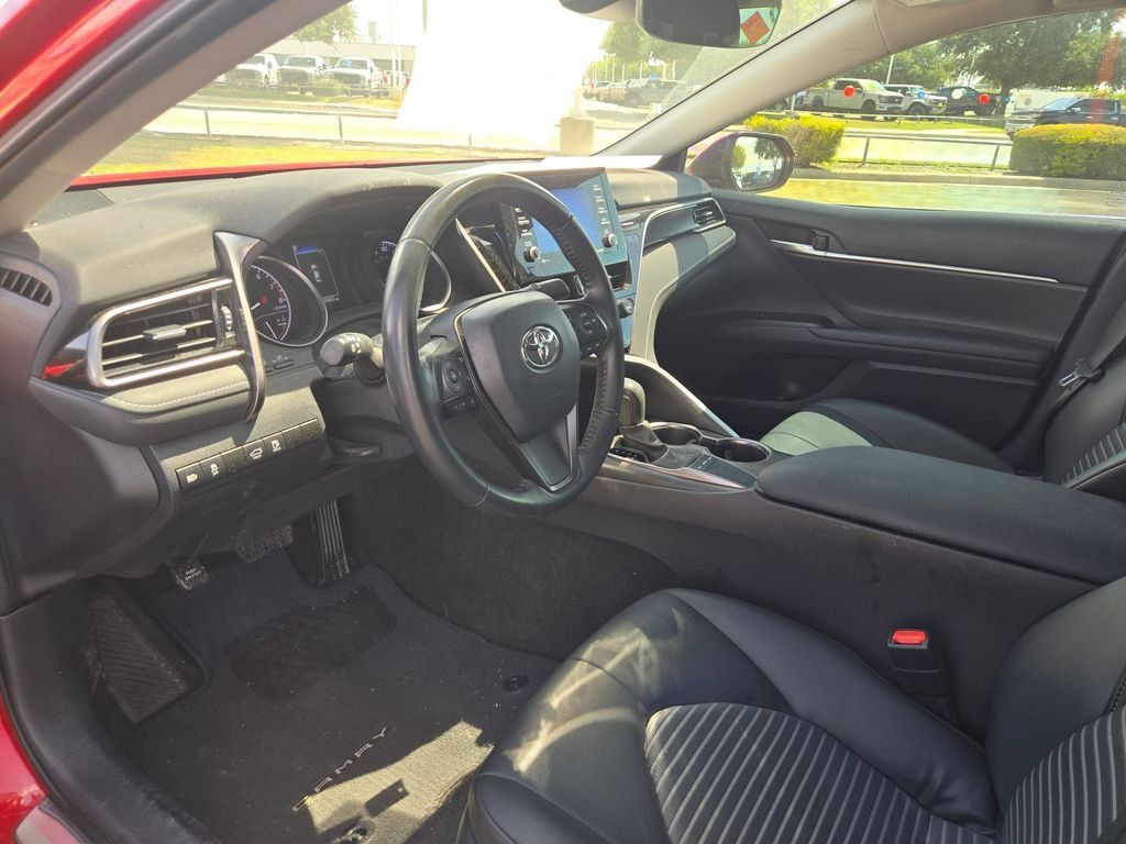 Used 2024 Toyota Camry SE FWD image 6