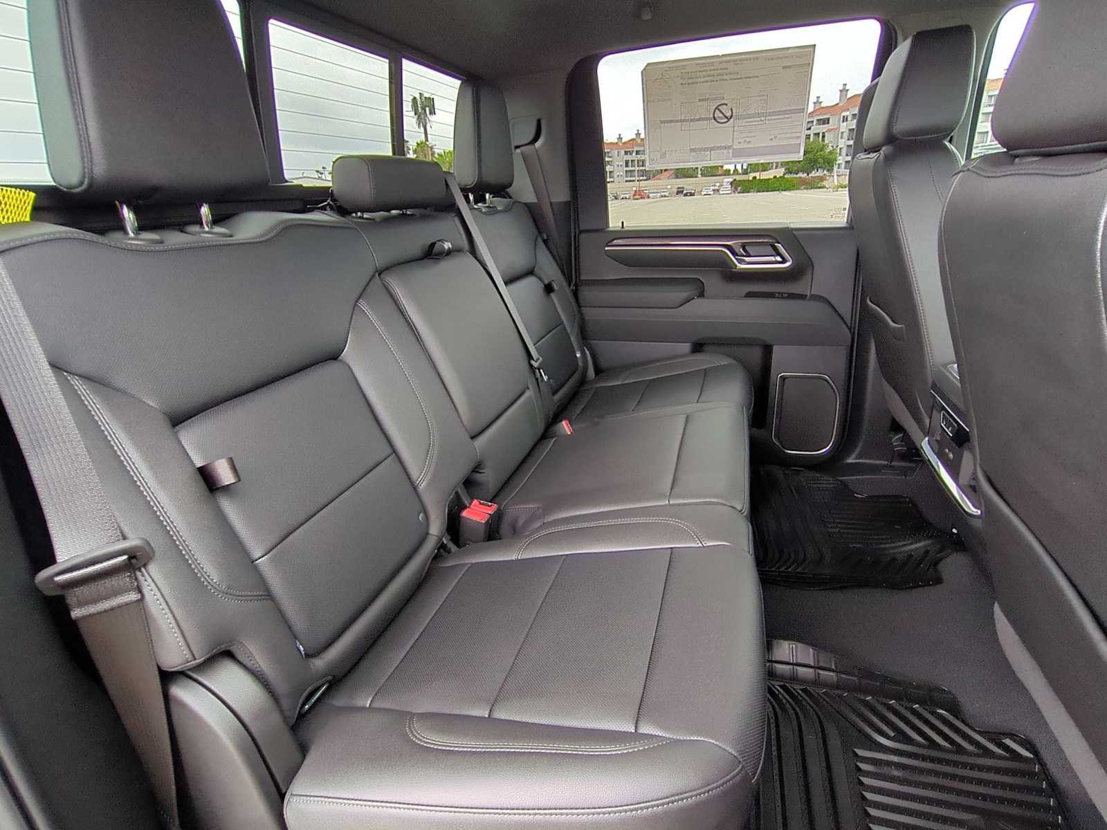 New 2026 Chevrolet Silverado 2500 LTZ w/ LTZ Convenience Package AWD/4WD image 26
