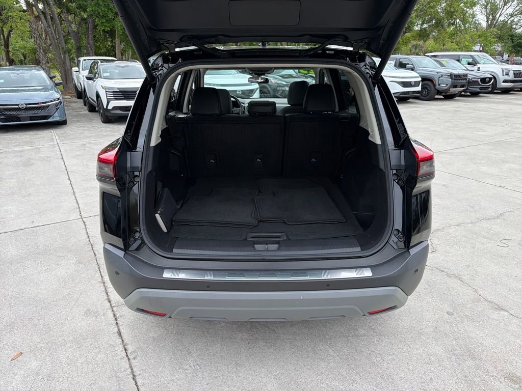 Used 2023 Nissan Rogue SV w/ SV Premium B Package FWD image 33