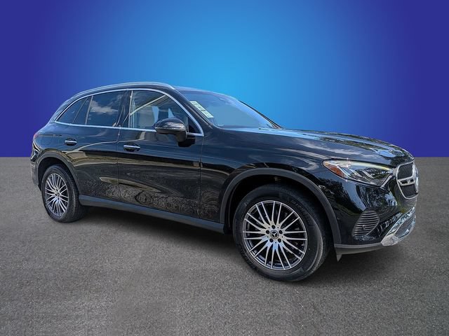 Used 2024 Mercedes-Benz GLC 300 4MATIC image 7