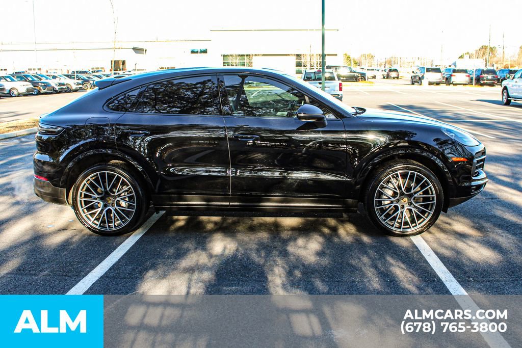 Used 2023 Porsche Cayenne Platinum Edition image 8