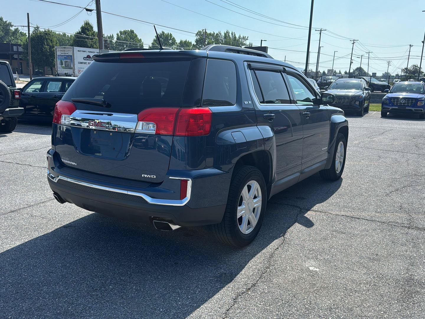Used 2016 GMC Terrain SLE w/ Convenience Package AWD/4WD image 5