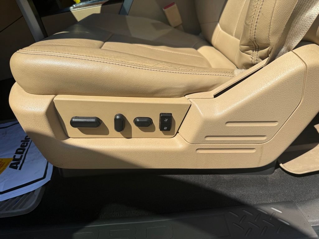 Used 2014 Ford F150 Lariat w/ Equipment Group 501A Mid AWD/4WD image 29